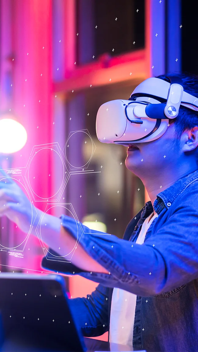 Visitor using a VR headset in an immersive venue